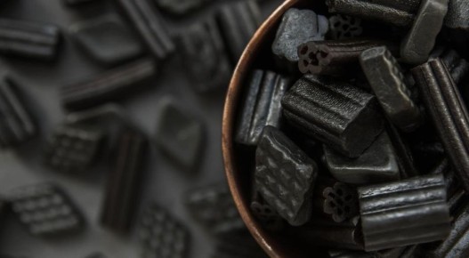 Лакричные конфеты каждый день: здоровье или риск?