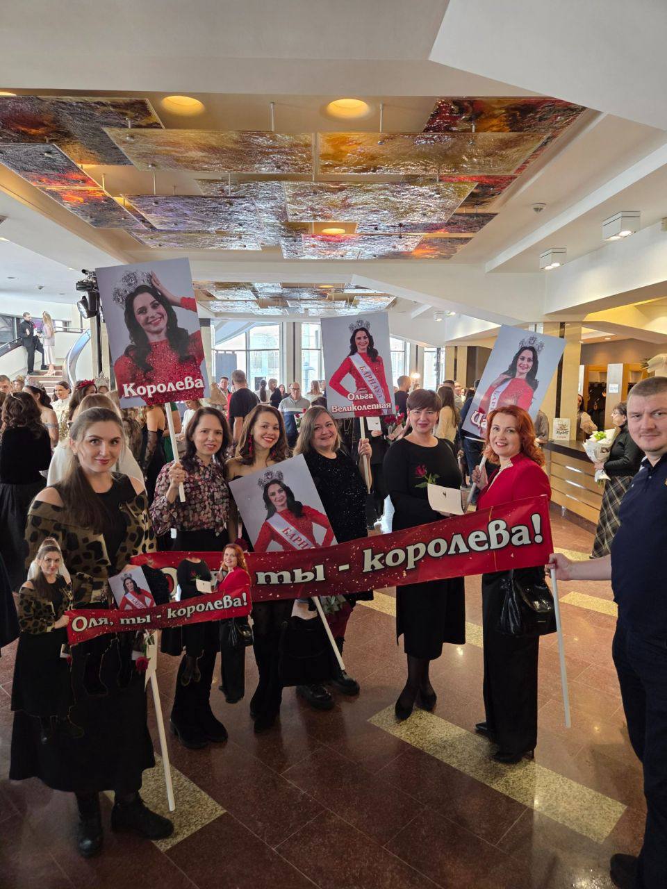 "Я пришла за победой": колорист из Барнаула рассказала, как стала "Миссис Алтай — 2026" "Я пришла за победой": колорист из Барнаула рассказала, как стала "Миссис Алтай — 2026"