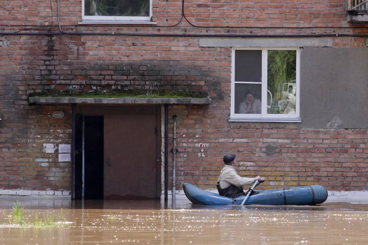 Паводок 2014 года в Алтайском крае и Республике Алтай стал одним из самых разрушительных за последние десятилетия Паводок 2014 года в Алтайском крае и Республике Алтай стал одним из самых разрушительных за последние десятилетия