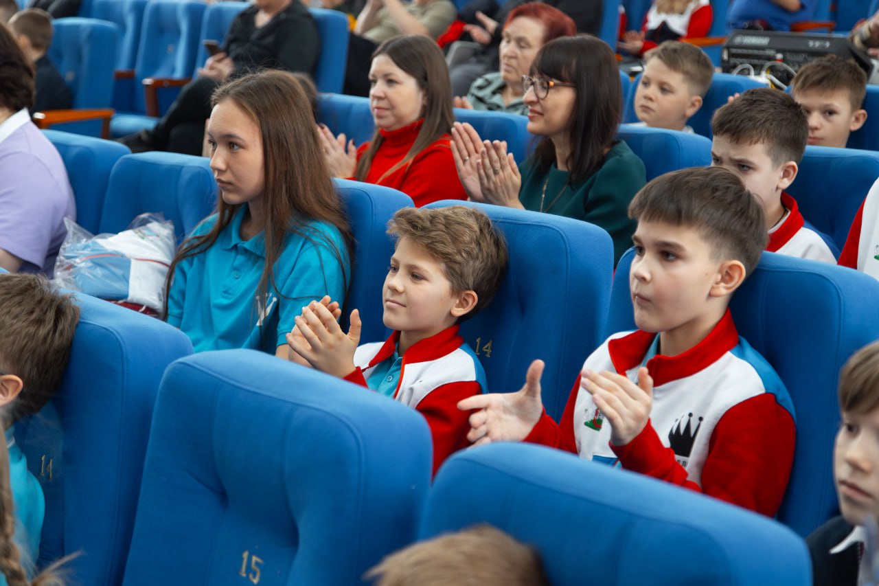 Лучшие краевые шахматисты-школьники встретились в Барнауле на финалах соревнований «Белая ладья», «Дебют» и «Шахматное поле» Лучшие краевые шахматисты-школьники встретились в Барнауле на финалах соревнований «Белая ладья», «Дебют» и «Шахматное поле»