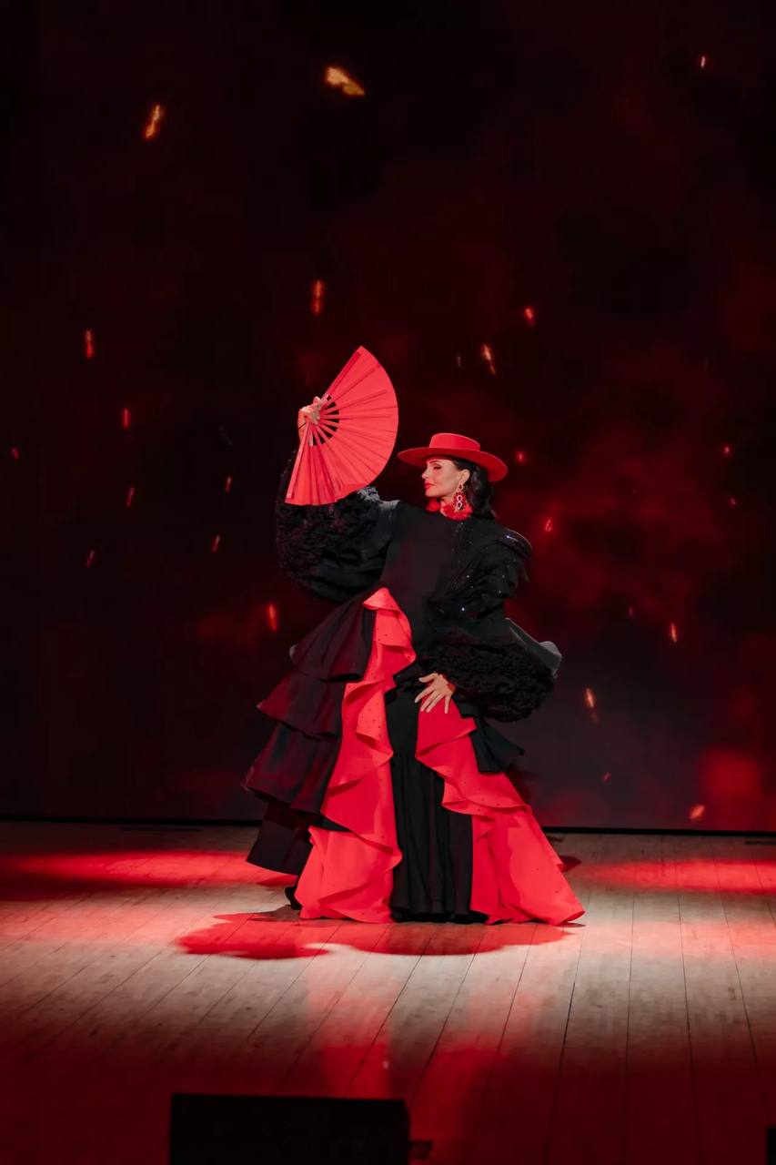 "Я пришла за победой": колорист из Барнаула рассказала, как стала "Миссис Алтай — 2026" "Я пришла за победой": колорист из Барнаула рассказала, как стала "Миссис Алтай — 2026"