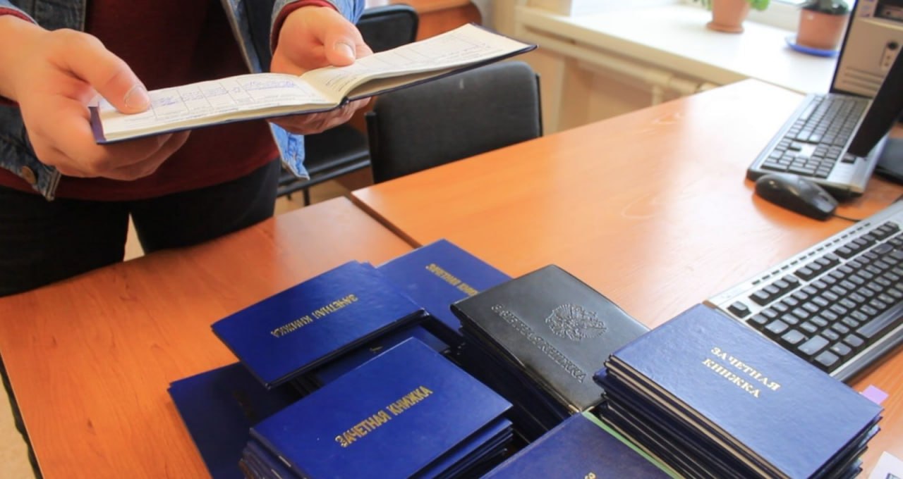 Конкурс на психологов и китаистов в алтайском педуниверситете достиг 31 человека на место