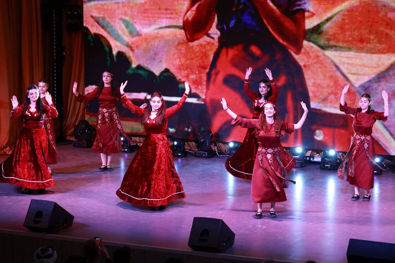 В Барнауле прошел фестиваль национальных культур в честь Навруза В Барнауле прошел фестиваль национальных культур в честь Навруза