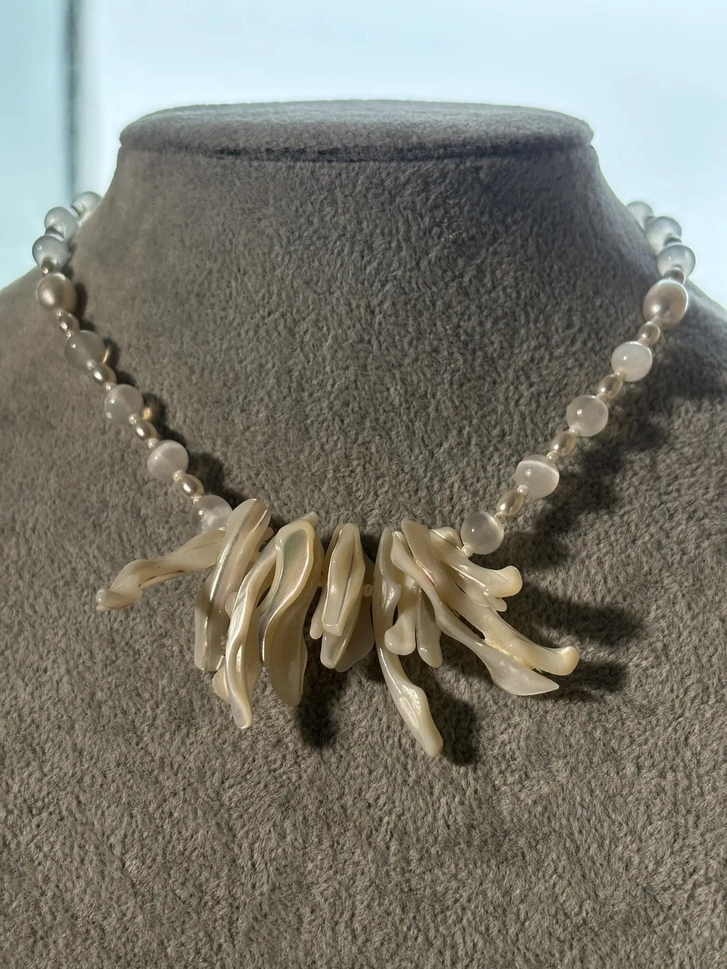 Жительница Барнаула создаёт уникальные авторские украшения из природных камней Жительница Барнаула создаёт уникальные авторские украшения из природных камней