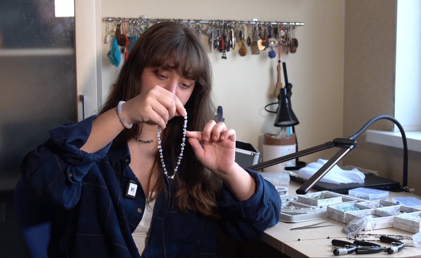 Жительница Барнаула создаёт уникальные авторские украшения из природных камней Жительница Барнаула создаёт уникальные авторские украшения из природных камней