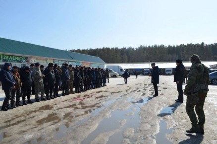 Ещё более 100 мигрантов проверили полицейские в Барнауле