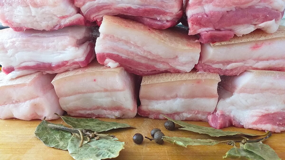 Необычный рецепт засолки сала, который стоит попробовать