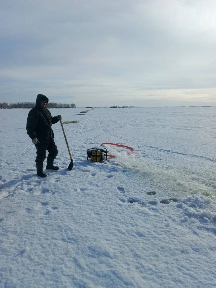 На водоёмах края проводят мелиоративные и противозаморные мероприятия На водоёмах края проводят мелиоративные и противозаморные мероприятия