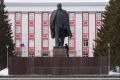 На площади Советов стартовал ремонт главного памятника Ленину