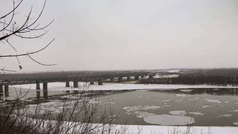 Первые подтопления улиц начались в Барнауле на фоне потепления