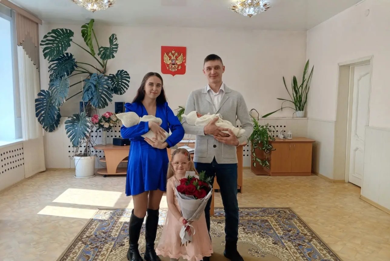 Первую двойню зарегистрировали в Красногорском районе