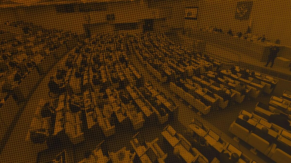 Депутаты требуют разъяснений о «белых списках» от Минцифры и ФАС