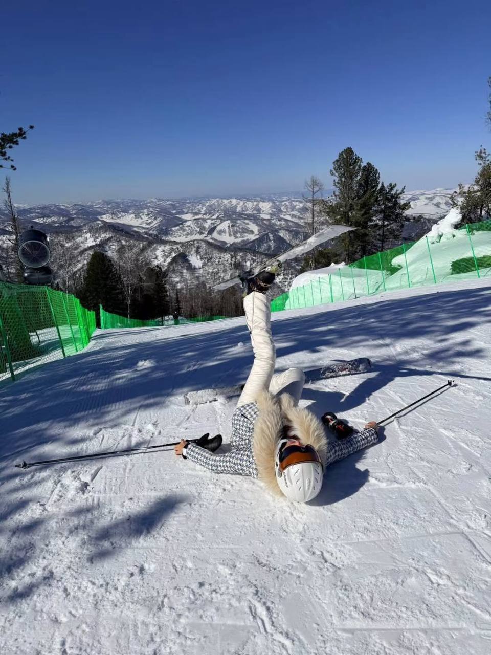 Российская фигуристка Татьяна Навка отдыхает на Алтае Российская фигуристка Татьяна Навка отдыхает на Алтае