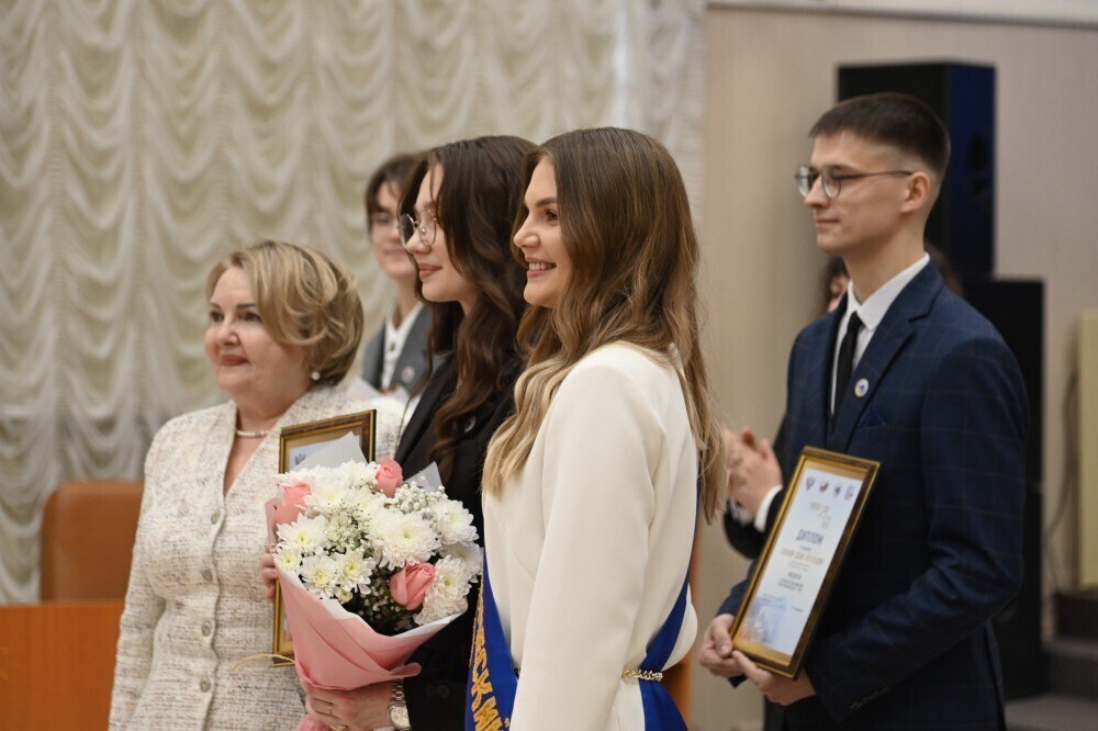 В Алтайском крае названы имена лучших педагогов года