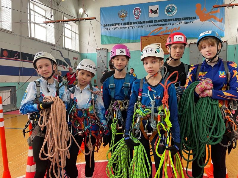 Команда Алтайского края успешно выступила на межрегиональных соревнованиях по спортивному туризму на пешеходных дистанциях в Иркутской области Команда Алтайского края успешно выступила на межрегиональных соревнованиях по спортивному туризму на пешеходных дистанциях в Иркутской области