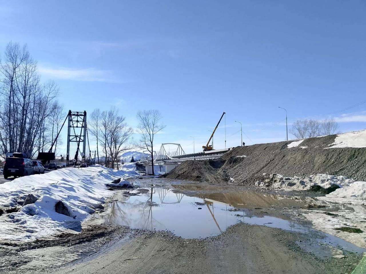 Мост между двумя Алтаями запустят уже летом Мост между двумя Алтаями запустят уже летом