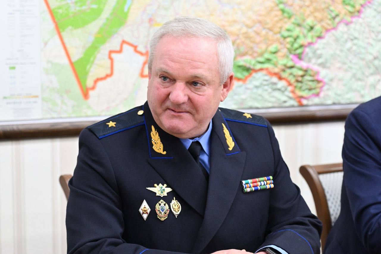 Виктор Томенко: По всей России проходит патриотическая акция «Беречь Отчизну, долг и честь», которую организовали Пограничная служба ФСБ России и Российский совет ветеранов пограничной службы Виктор Томенко: По всей России проходит патриотическая акция «Беречь Отчизну, долг и честь», которую организовали Пограничная служба ФСБ России и Российский совет ветеранов пограничной службы