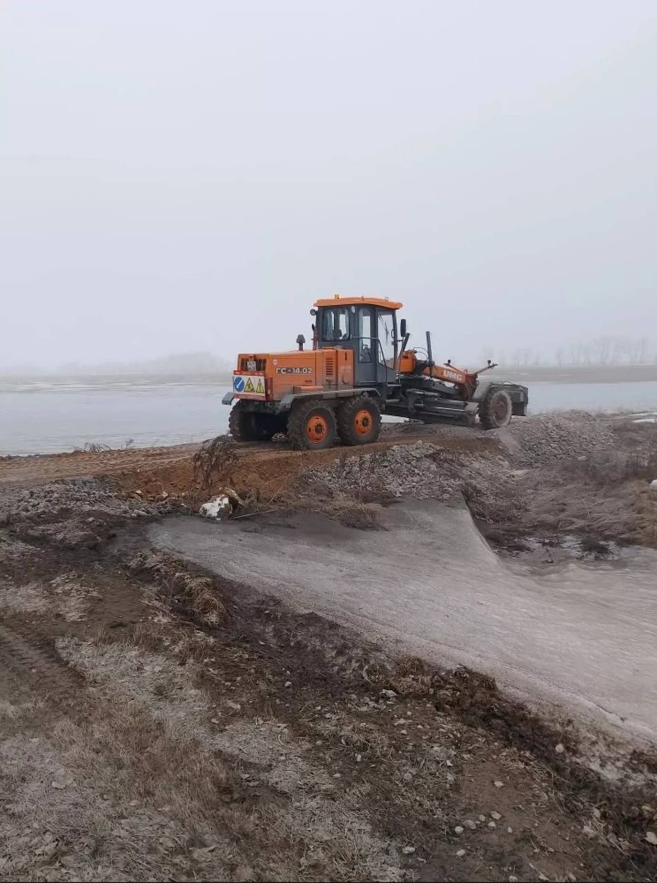 В Михайловском районе продолжают борьбу с паводком без подтоплений В Михайловском районе продолжают борьбу с паводком без подтоплений