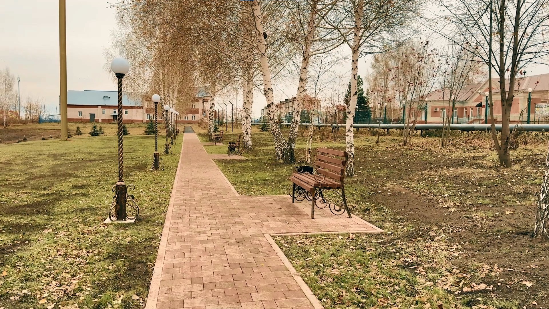 Алтайский бизнесмен возводит памятник погибшим бойцам СВО в посёлке Комсомольском Алтайский бизнесмен возводит памятник погибшим бойцам СВО в посёлке Комсомольском