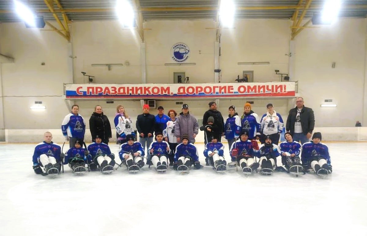 Команда «ВОИтели-Алтай» завоевала серебро V Кубка Сибири по следж-хоккею