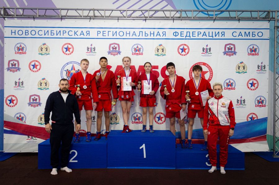 «Сибирская лига самбо» в Новосибирске принесла борцам Алтайского края восемь медалей «Сибирская лига самбо» в Новосибирске принесла борцам Алтайского края восемь медалей