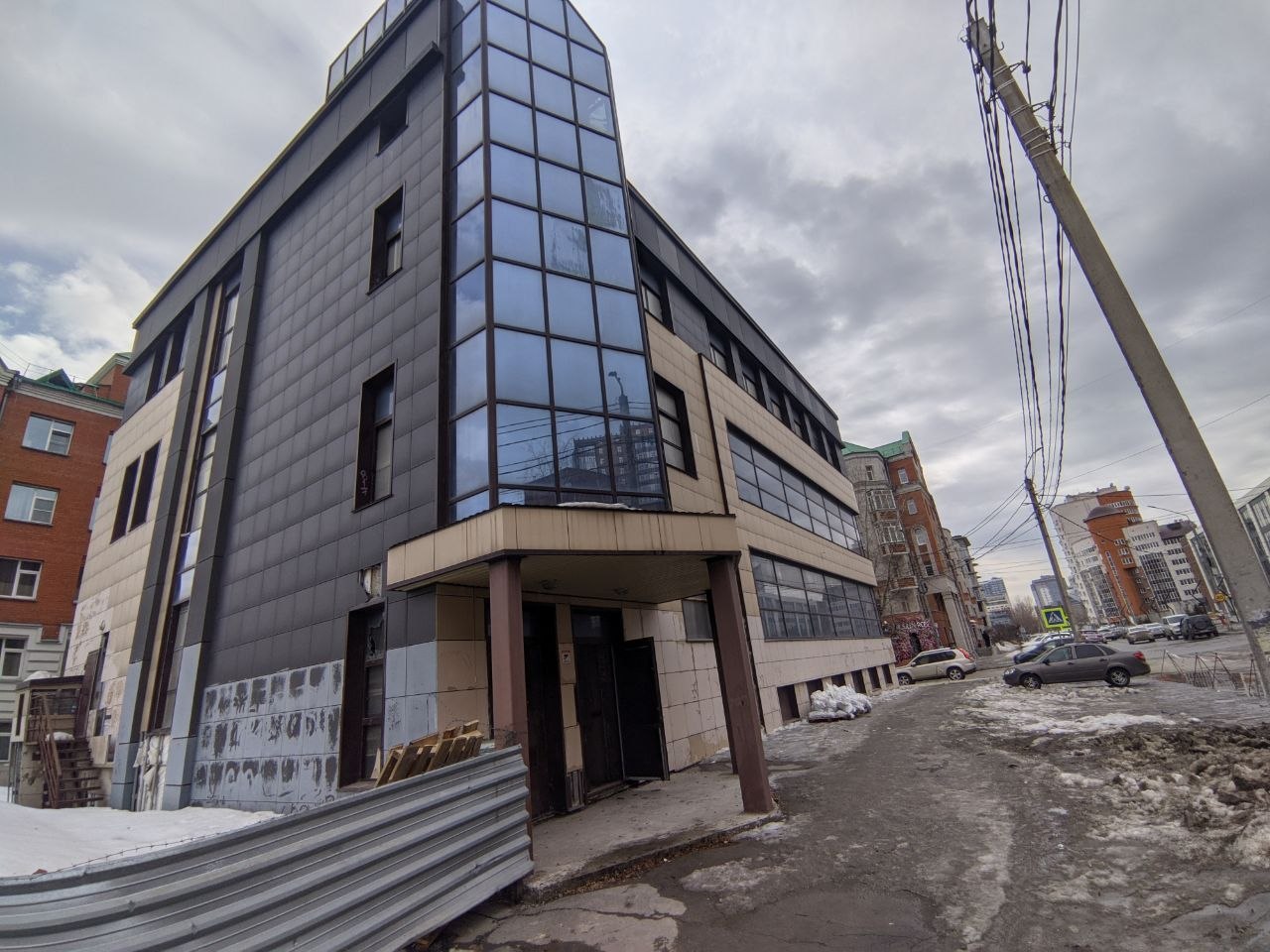 В Барнауле на Социалистическом проспекте ограничат движение В Барнауле на Социалистическом проспекте ограничат движение