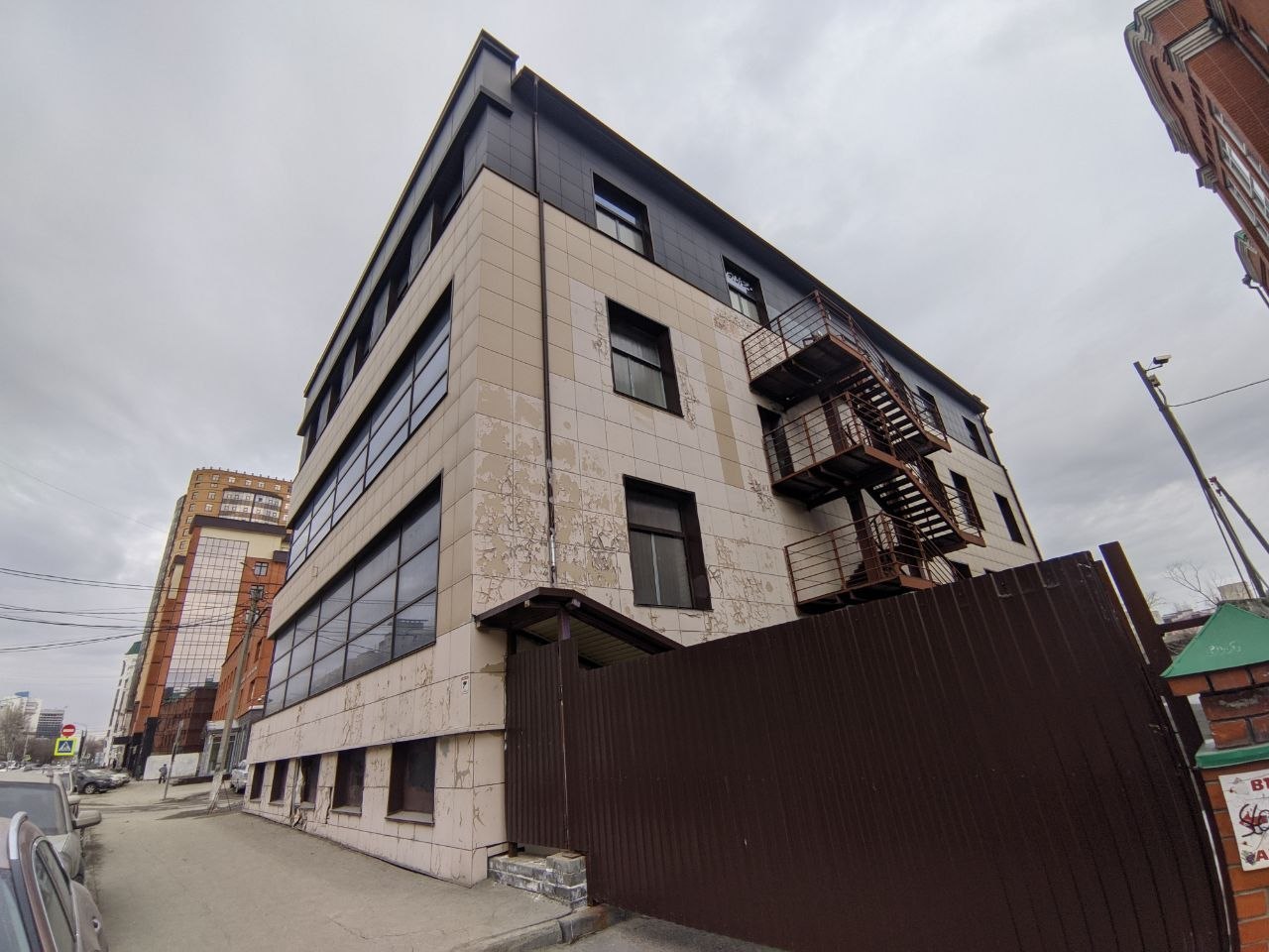 В Барнауле на Социалистическом проспекте ограничат движение В Барнауле на Социалистическом проспекте ограничат движение