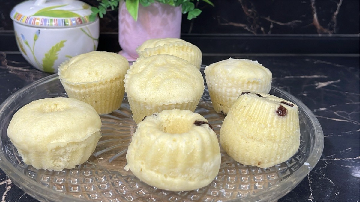 Нежные кексы на пару: простой домашний десерт для любого повода