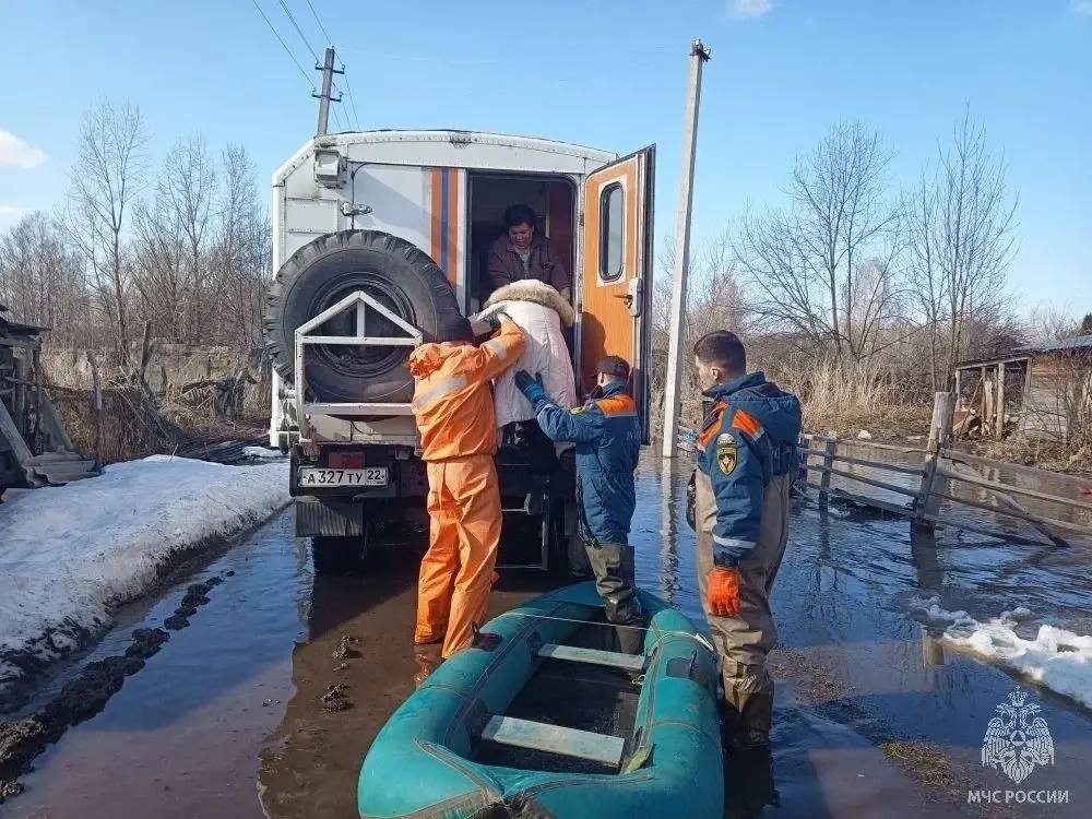Паводковую обстановку в Алтайском крае держат на контроле Паводковую обстановку в Алтайском крае держат на контроле