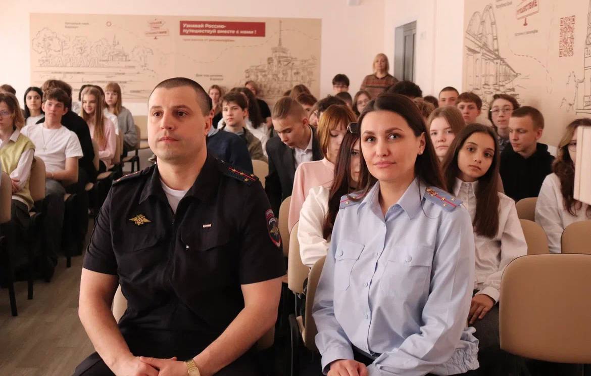 Дорожный ликбез: что нужно знать о СИМ и мопедах