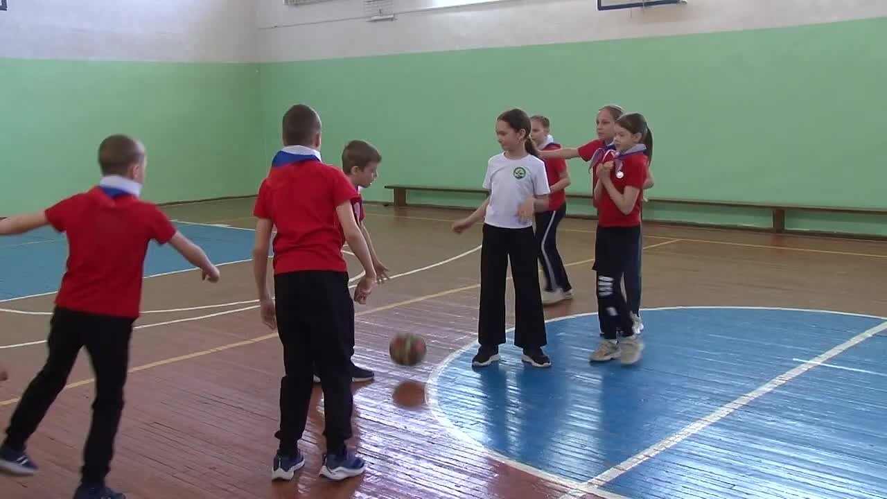 Вызов принят. Сотни ребят включились в борьбу за право стать участником военно-патриотической игры "Зарница 2:0"