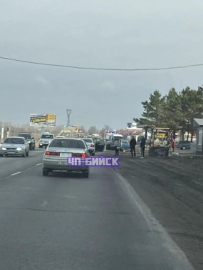 Массовая авария в Бийске закончилась гибелью девушки
