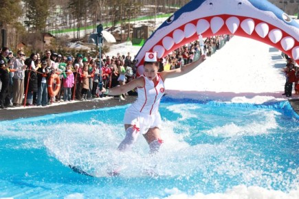 От медсестры и феи до зайчика и леопарда: "Манжерок" ярко и зрелищно закрыл горнолыжный сезон