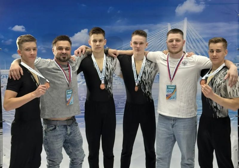 На первенстве России в Новосибирске аэробисты Алтайского края завоевали три медали На первенстве России в Новосибирске аэробисты Алтайского края завоевали три медали