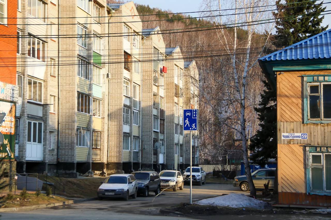 Горно-Алтайск встречает весну Горно-Алтайск встречает весну