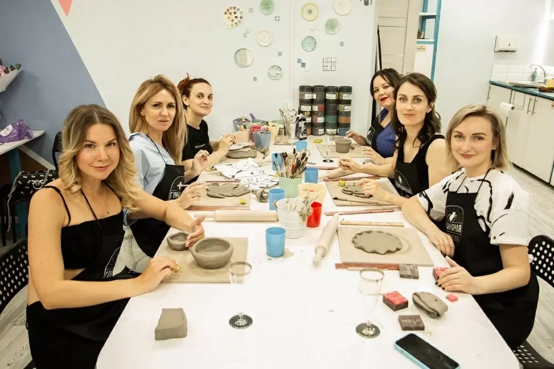 Где провести яркое и уютное событие под r?ку гончарной школы Зарни Ань