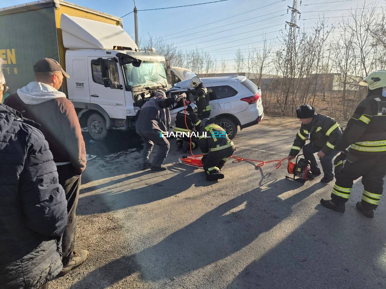 ДТП с погибшим на улице Трактовой ДТП с погибшим на улице Трактовой