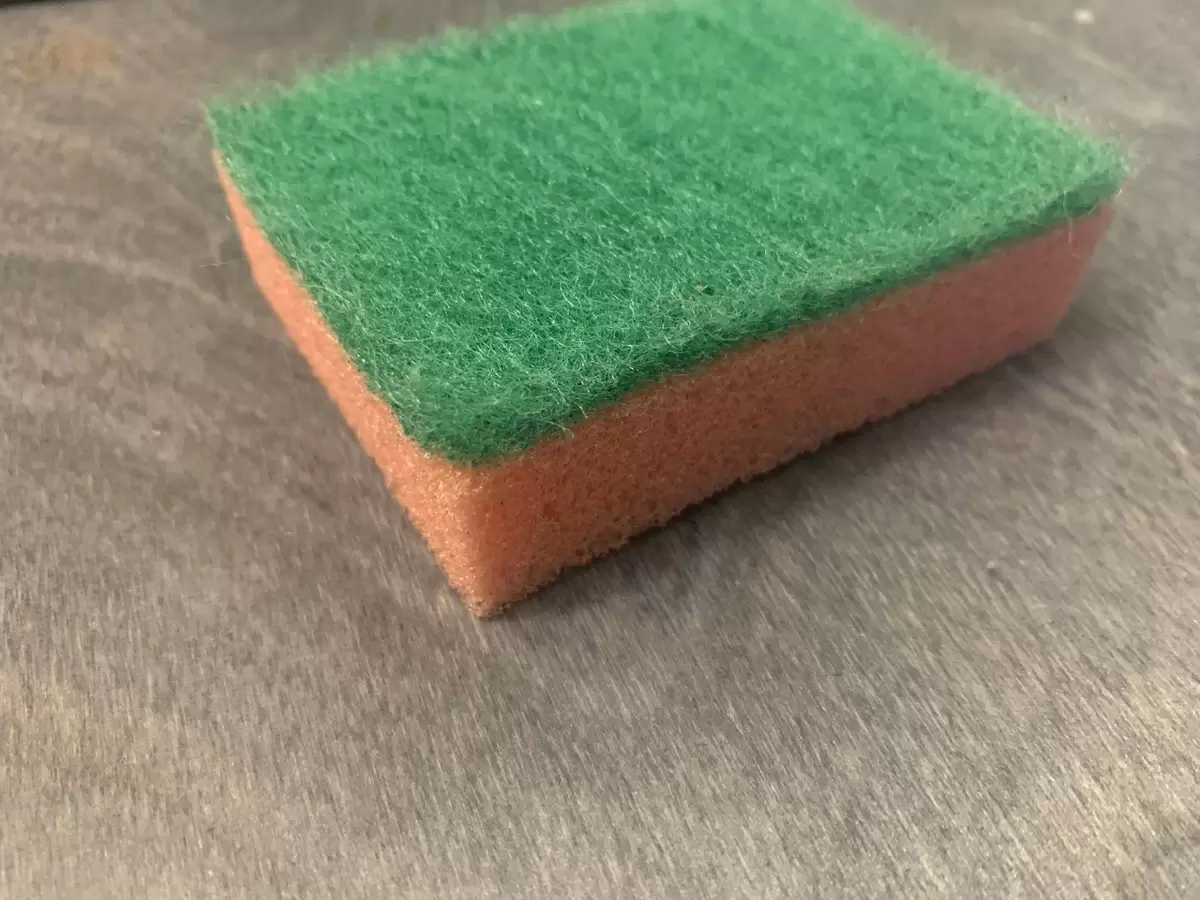 Почему на кухне тряпка важнее губки и как она упрощает готовку