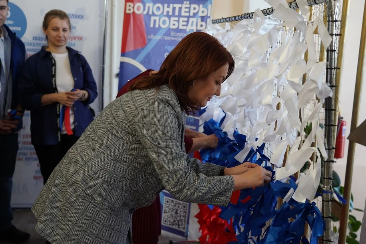 Локтевский район вчера стал местом концентрации самых подкованных в области избирательного права школьников и студентов Локтевский район вчера стал местом концентрации самых подкованных в области избирательного права школьников и студентов