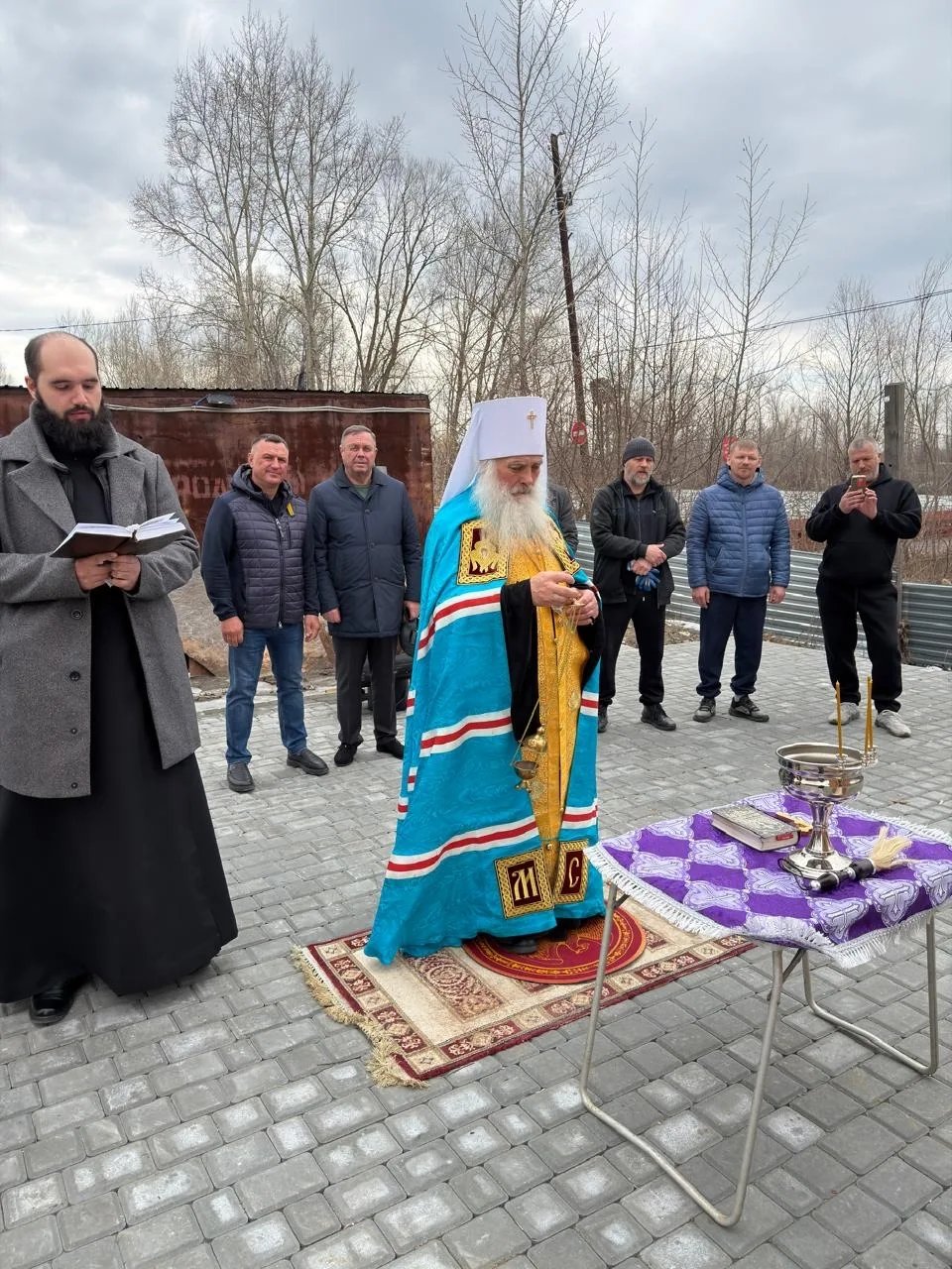 барнаульском поселке Затон освятили колокола для храма Марии Магдалины барнаульском поселке Затон освятили колокола для храма Марии Магдалины