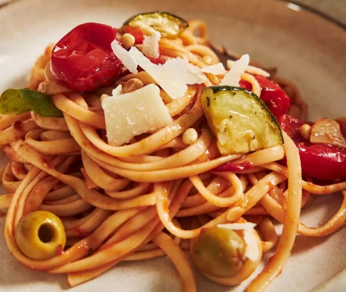 Средиземноморская диета: ключ к крепким костям и защите от переломов