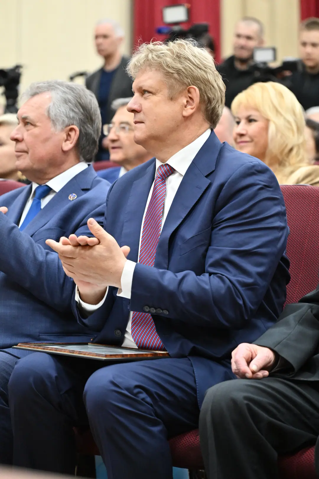 В Алтайском крае поздравили знаменитого ученого Геннадия Саковича с 95-летием В Алтайском крае поздравили знаменитого ученого Геннадия Саковича с 95-летием