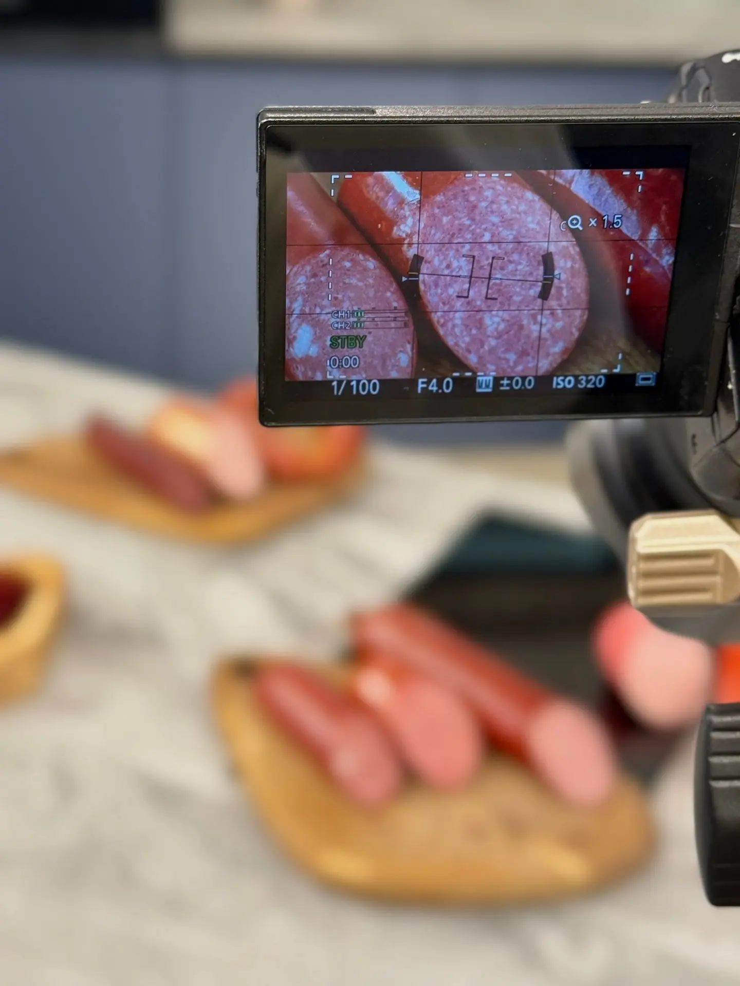 Можно ли есть колбасу с оболочкой? Можно ли есть колбасу с оболочкой?