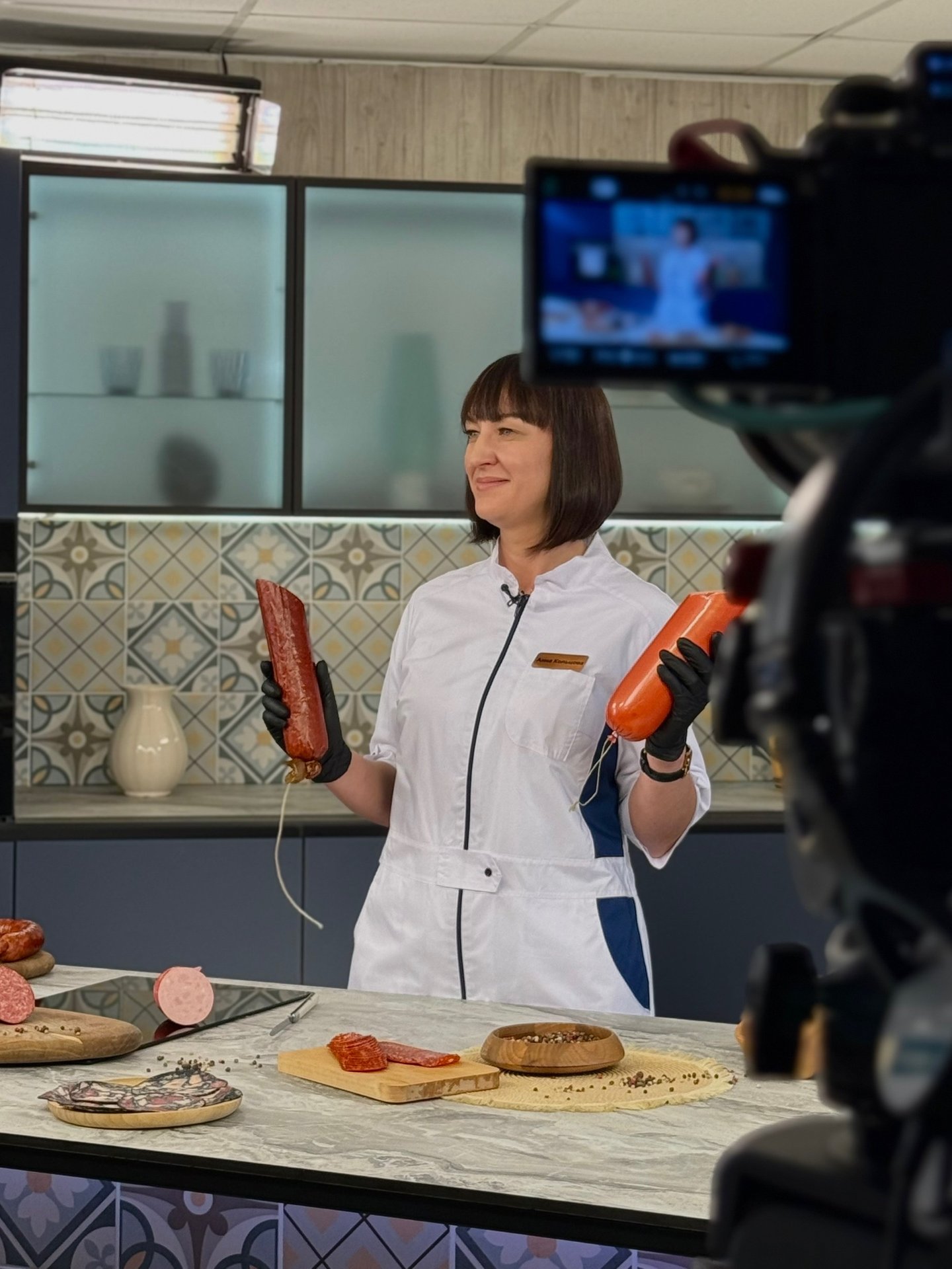 Можно ли есть колбасу с оболочкой? Можно ли есть колбасу с оболочкой?