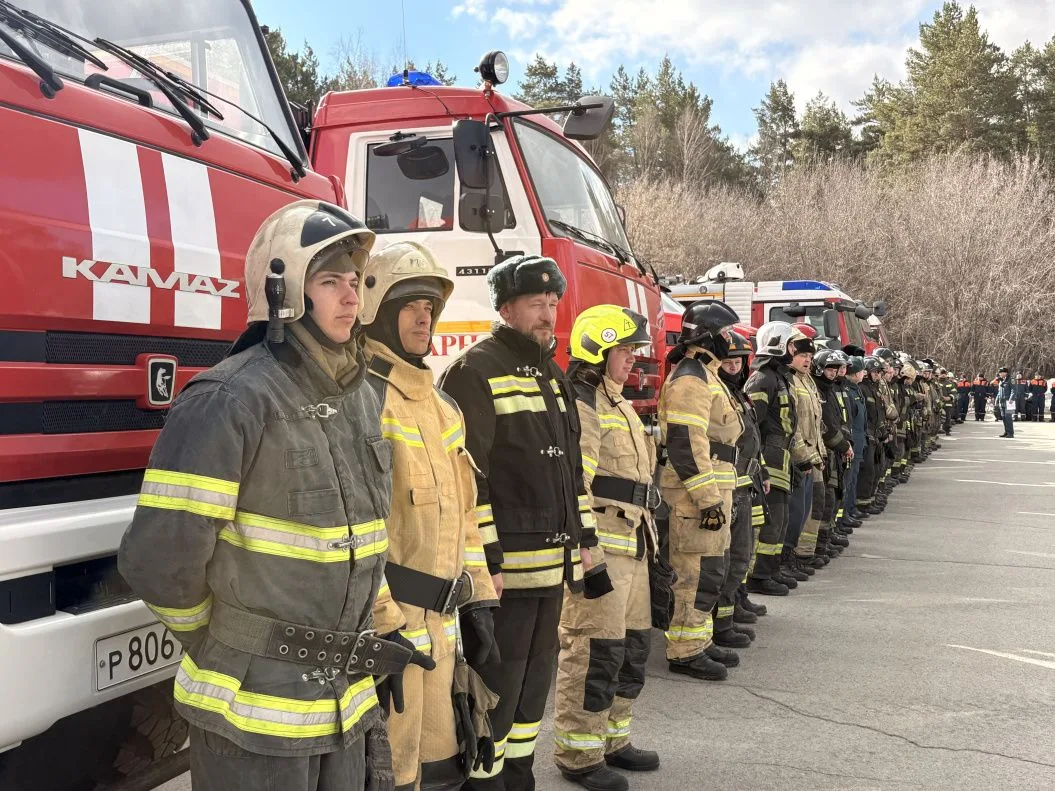 В Барнауле провели штабную тренировку по тушению лесных пожаров В Барнауле провели штабную тренировку по тушению лесных пожаров