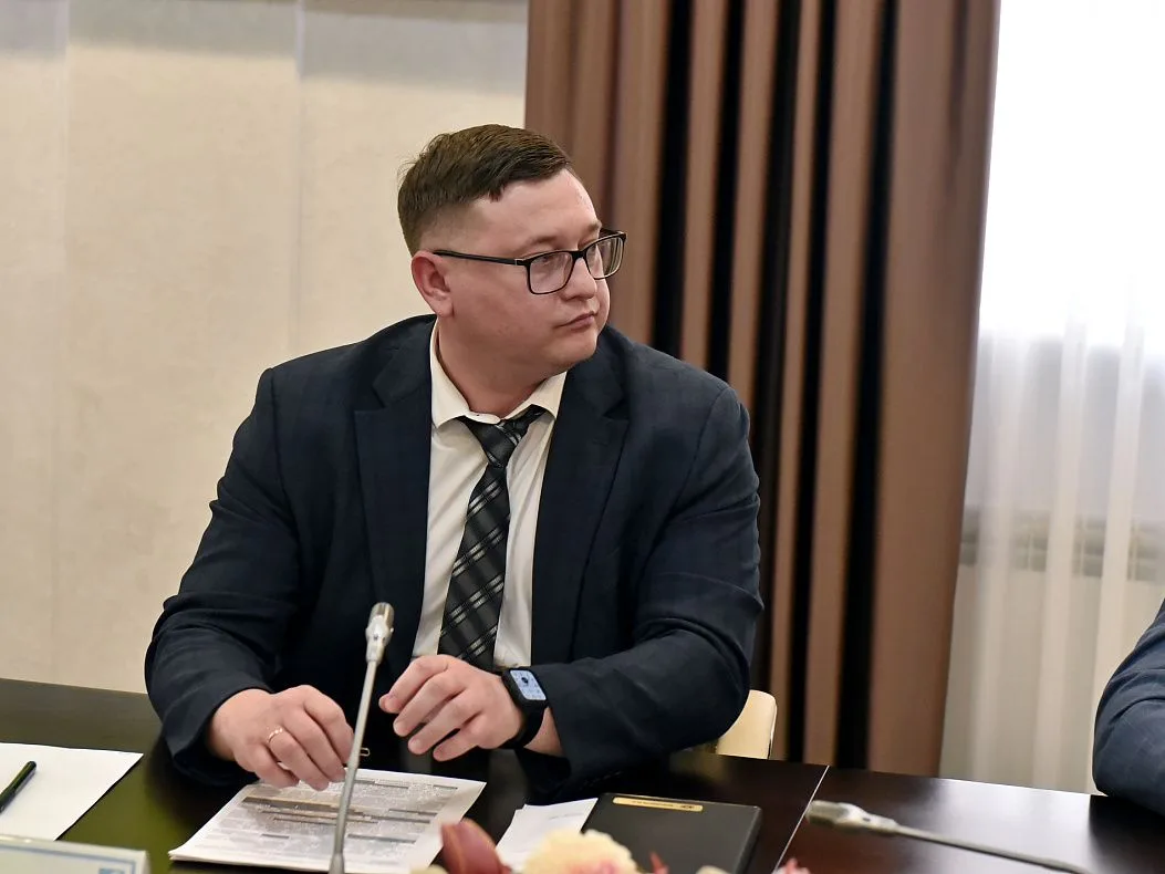 Благоустройство города в весенне-летний период обсудили в администрации Барнаула Благоустройство города в весенне-летний период обсудили в администрации Барнаула