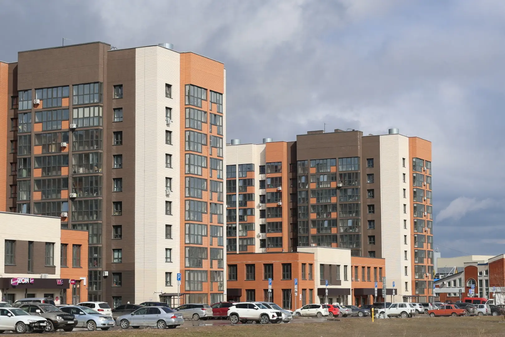 70 домов и новые улицы. Фотопрогулка по новому мегарайону на Павловском тракте в Барнауле