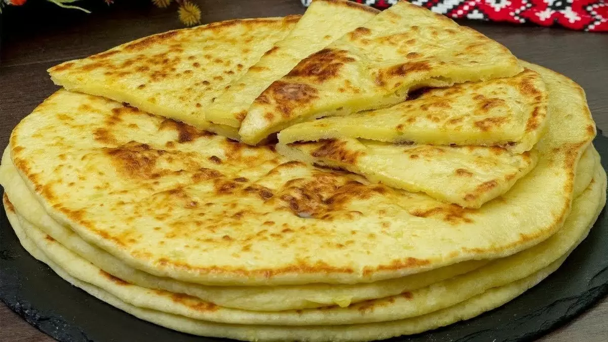 Как приготовить картофельные лепешки с сыром на сковороде просто и быстро