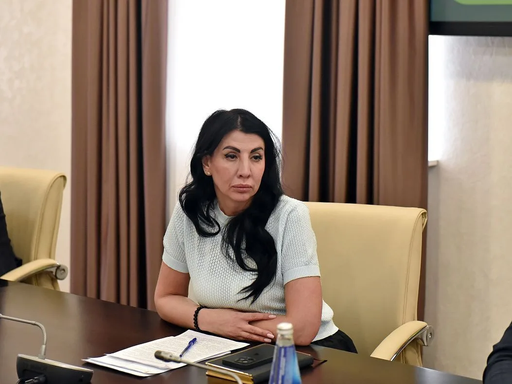 Вячеслав Франк отметил, что Барнаул обязательно примет участие в этой патриотической акции в этом году и поручил комитету по благоустройству проработать план проведения акции во всех районах города Вячеслав Франк отметил, что Барнаул обязательно примет участие в этой патриотической акции в этом году и поручил комитету по благоустройству проработать план проведения акции во всех районах города