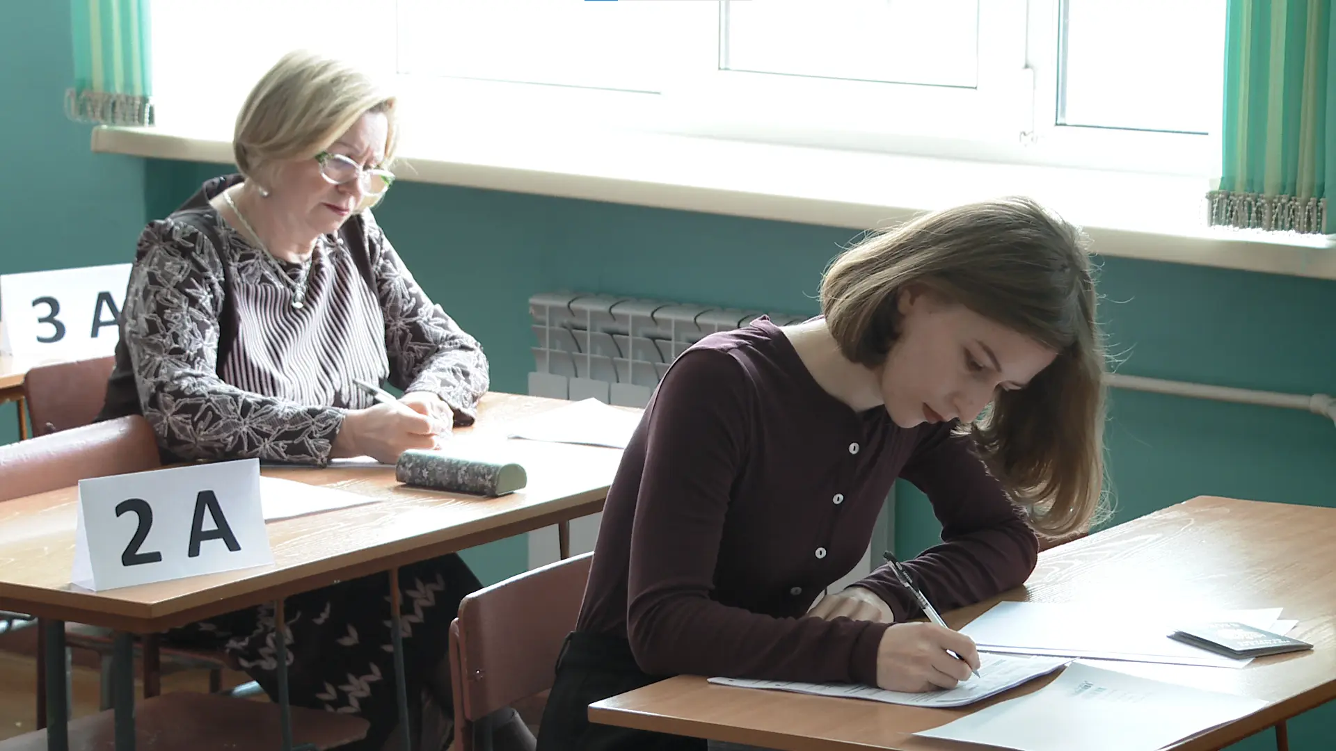 Родители барнаульских выпускников примерили на себя стресс ЕГЭ Родители барнаульских выпускников примерили на себя стресс ЕГЭ